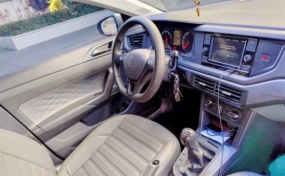 VOLKSWAGEN POLO 1.0 MPI TRACK MANUAL